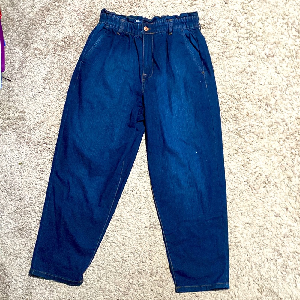 Dark blue “no boundaries” jeans